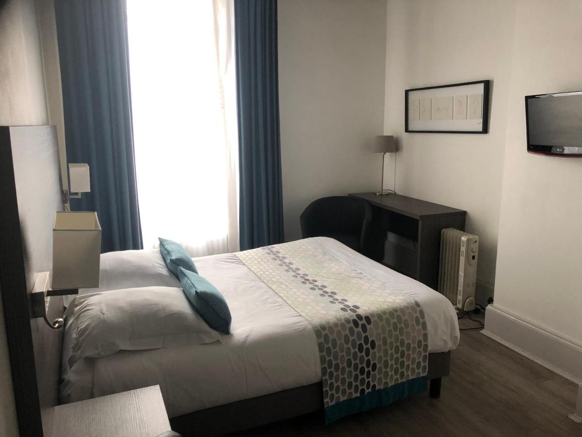 Hotel Montespan Bourbon-lʼArchambault Buitenkant foto